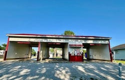 607  W. Main St., Robinson, IL 62454