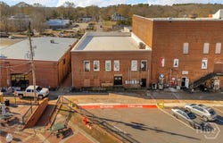 1642 S Broad St, Commerce, GA 30529
