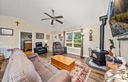 1435 E 1st St, Crossville, TN 38555