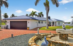 867 Oak Street, Fort Myers Beach, FL 33931