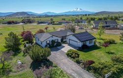 112 Vardon Ct, Montague, CA 96064-9202