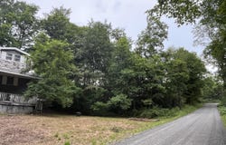761 Green Road, Montrose, PA 18801