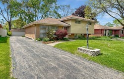 1048 Marshall Drive, Des Plaines, IL 60016