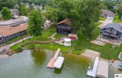 33 Lakewood Drive, Columbus, NE 68601