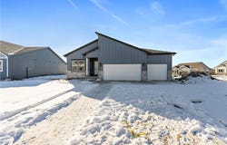 501 Woodview Drive, Raymore, MO 64083