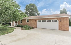 5346 Shaker Valley Circle SE, Canton, OH 44707