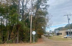 Llewellyn Ave, McComb, MS 39648