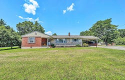 310 Daladier DR, Vinton, VA 24179