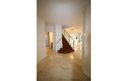 10564 NW 70th Ln, Doral, FL 33178