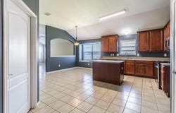 8128 Guadalupe Road, Arlington, TX 76002