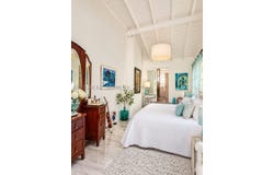 6910 Rue Notre Dame, Miami Beach, FL 33141