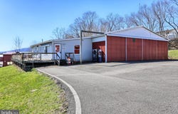 600, 650, 656 AIRPORT DRIVE, MIFFLINTOWN, PA 17059