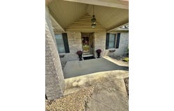 8106 W Adaline Street, Yorktown, IN 47396