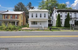 2602 E KING STREET, LEBANON, PA 17042