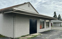 6271 Eastside Road, Redding, CA 96001