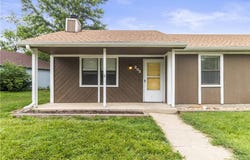 202 E Pacific Drive, Belton, MO 64012
