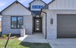 8317 W Waterway Ct, Maize, KS 67101