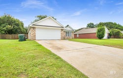 132 Oakwood Avenue, Fairhope, AL 36532
