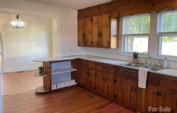 2138 SW Haven Circle, Lenoir, NC 28645