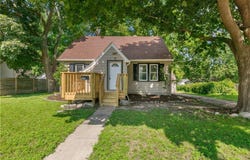 584 Bluff Street NE, Hutchinson, MN 55350