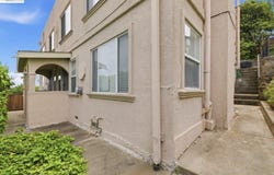 242 Kendall Ave, Crockett, CA 94525