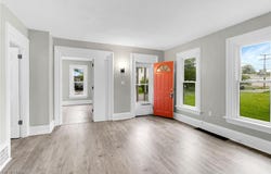 16 Brown Lane, Bedford, OH 44146