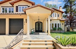 574 Camillo Road, Sierra Madre, CA 91024