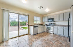 859 W Calle Barranca Seca, Green Valley, AZ 85614