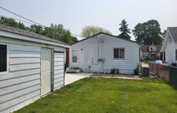 27837 Kaufman Street, Roseville, MI 48066