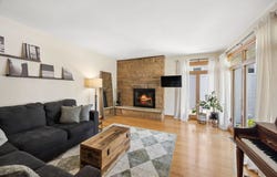 9431 Congress Park Avenue, Brookfield, IL 60513