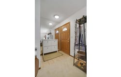 6920 35th Street N, Oakdale, MN 55128
