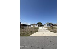 160 Gary Avenue, Oak Hill, FL 32759