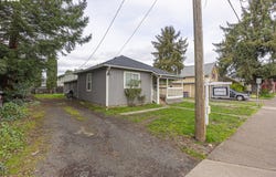 813 SE FORD ST, McMinnville, OR 97128