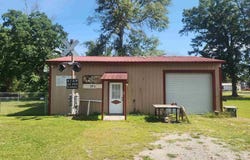 1919 Wilkerson St, Flomaton, AL 36441