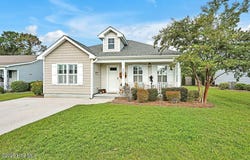 4240 Cherry Laurel Drive SE, Southport, NC 28461