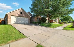 1015 Cutting Horse Drive, Mansfield, TX 76063