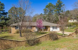 1611 Fairfax Street, Alma, AR 72921