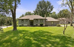 7101 EDGEWOOD Boulevard, Shawnee, KS 66203