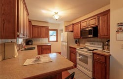 212 S Oakland Street, Lake Crystal, MN 56055