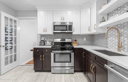 5 Flamingo Drive, Howell, NJ 07731