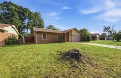518 E Street, Jenks, OK 74037