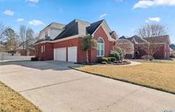 2529 Audubon Lane SE, Owens Cross Roads, AL 35763