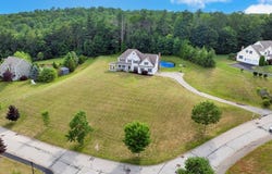 7 Meadow View Ln, Sturbridge, MA 01518