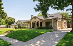 406 E Main Street, Whitesboro, TX 76273