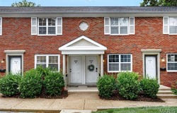 9026 Cardinal Terrace, Brentwood, MO 63144