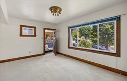3265 S Swain Ct, Milwaukee, WI 53207