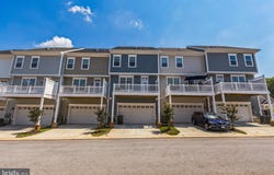 301 BUCKEYE CIRCLE, LA PLATA, MD 20646