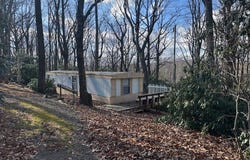 952 Apache Trl, Fancy Gap, VA 24328