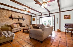 182 Little Ranch RD, Red Rock, TX 78662