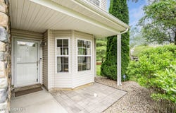 1 Maywood Run, Tinton Falls, NJ 07753